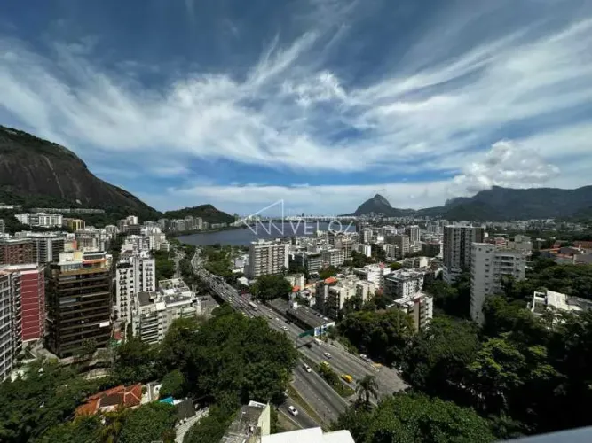 Apartamento - / Residencial / Jardim Botânico