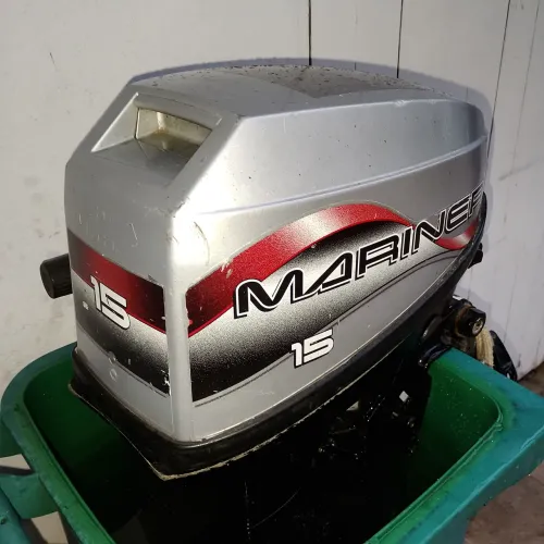Motor de Popa 15 HP Mariner 2002 Americano