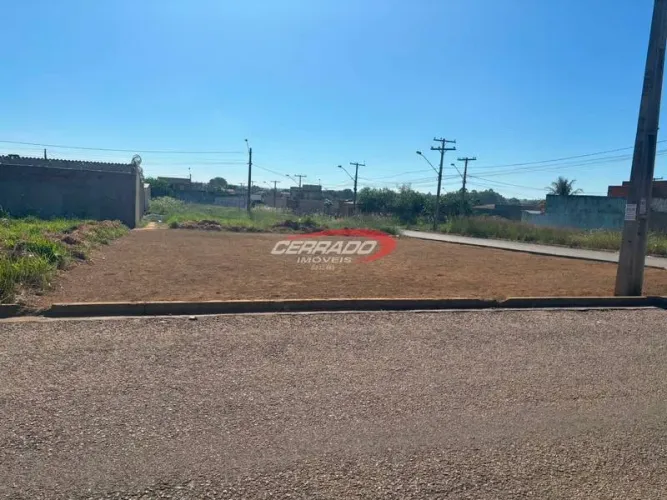 LOTE DE ESQUINA - ABADIA DE GOIAS