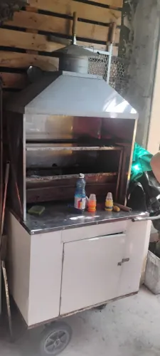 Carrinho para churrasco completo em ótimo estado