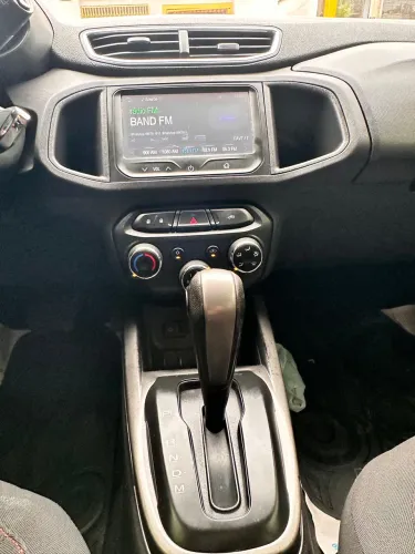 Chevrolet Onix Hatch LTZ 1.4 8V Flex Power Aut. 4P 2015