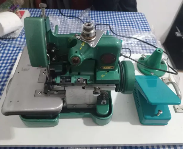 Máquina de costura overloque portátil 