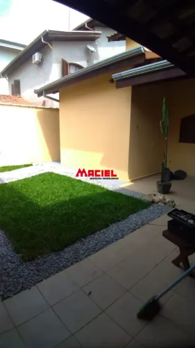 Casa em Caçapava condomínio fechado, próximo da Policia Federal na Dutra e do mercado Simp
