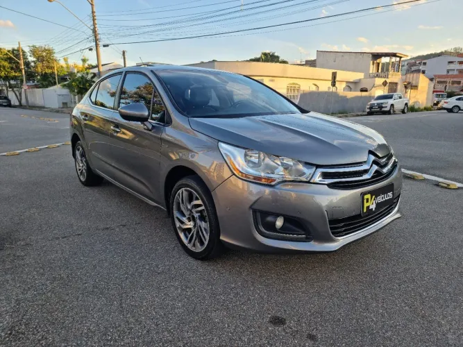 Citroen C4 Lounge Exclusive 1.6 Turbo Flex Aut. 2015