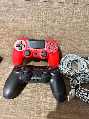 Vendo 2 controles para PC/PS4