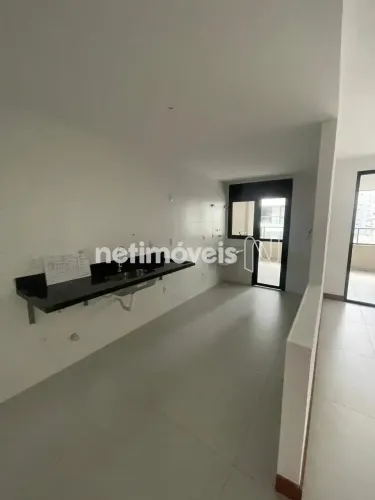 Apartamento com Vista Lateral para o Mar - Jardim Camburi