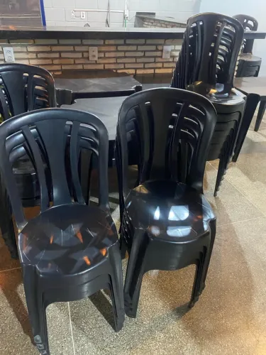 Jogos de mesa na cor preta 