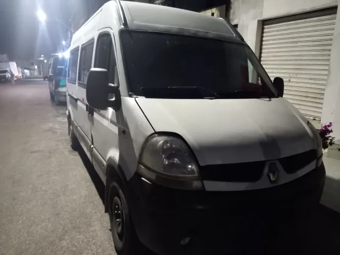 Renault Master 2.5 DCI Executivo 115cv 16L Dies 2011