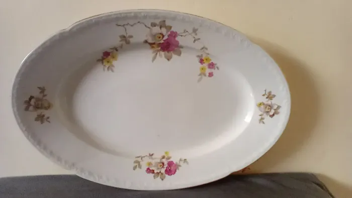 Antiga Travessa Porcelana Tchecoslováquia