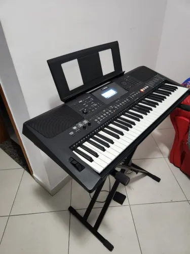 Teclado Yamaha E463 Completo + Case