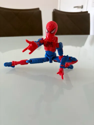 Dummy spiderman com 20 cm de altura - boneco do homem aranha totalmente articulado