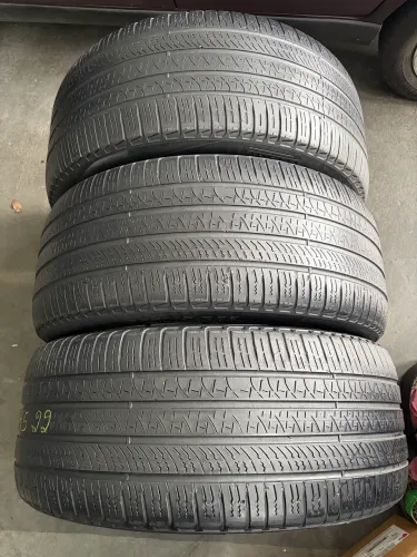 3 pneus 275 45 R21 Pirelli Scorpion