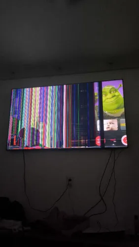 TV TCL 65 POLEGADAS 4K UHD QLED (VISOR QUEBRADO)