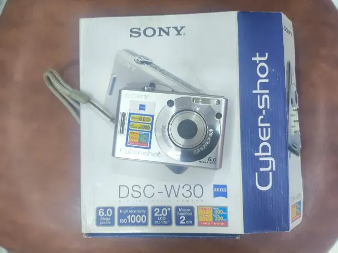 Câmera Digital Cybershot Sony W30