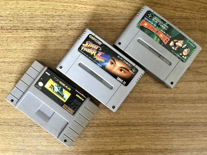 Lote 3 jogos Super Nintendo SNES e Super Famicom: Top Gear, Street Fighter II Turbo e Donk