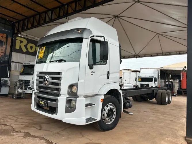 VW 17-250 cabine leito ano:2008 Truck chassis longo