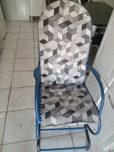 VENDO UMA CADEIRA DE BALANCO