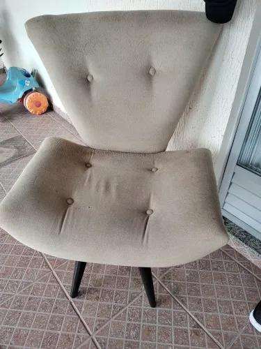 Duas Poltronas confortáveis 