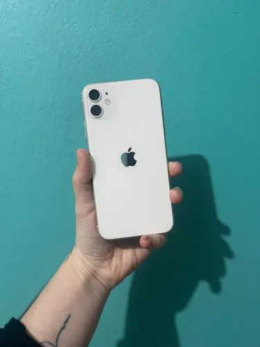 Iphone 11, 64gb TODO ORIGINAL, bateria 82%