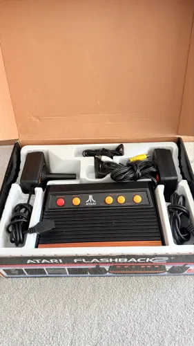 Atari Flashback 2+, com 40 Jogos Embutidos