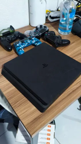 PS4 SLIM 1TB
