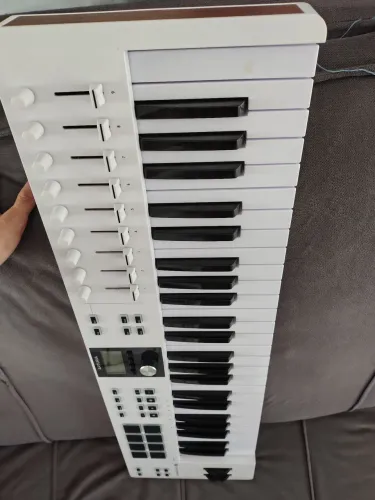 Teclado controlador Arturia 