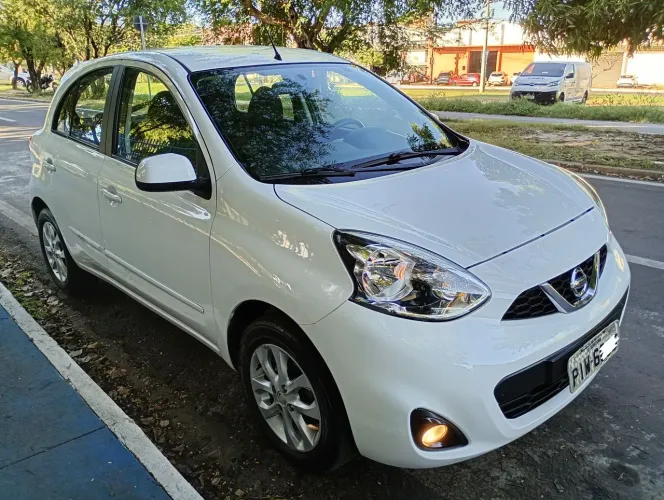 Nissan March SV 1.6 16V Flexstart 5P Aut. 2018