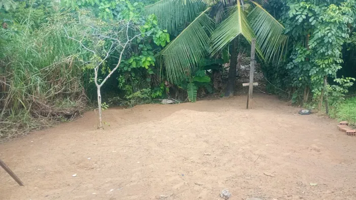 Terreno terreno com 40 metros quadrados em Cajazeiras número para contato *