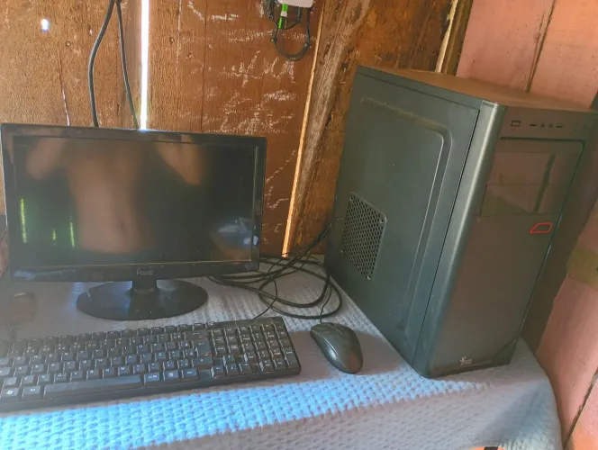 Vende-se um pc ou troca no Xbox 360