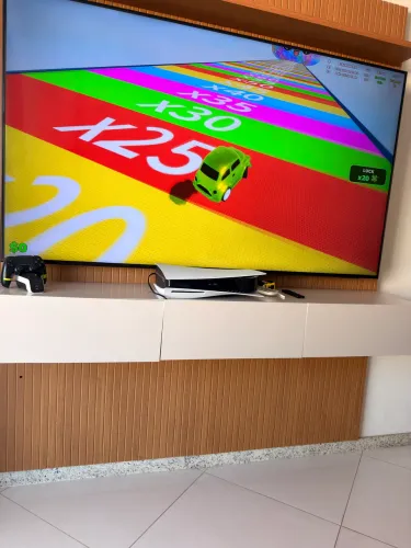 Painel Tv Apenas para retirar na praia do morro! Não faço OLX