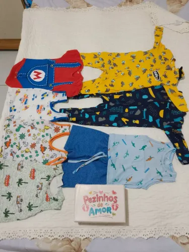 Vendo esse tênis de bebê menino tamanho 19 e tbm essas roupinhas