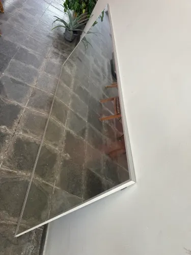 PORTA GUARDA ROUPA DE VIDRO