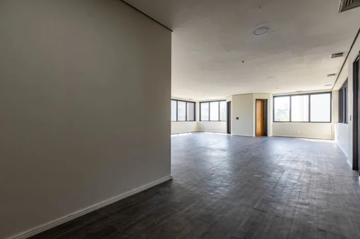 Sala comercial na Avenida Professor Alceu Maynard Araújo, 153 - Conjunto 44 e 51  97 m²