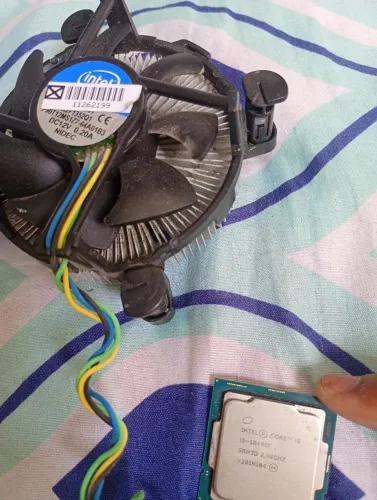 PROCESSADOR I5 10400F COM COOLER ORIGINAL, FUNCIONANDO.