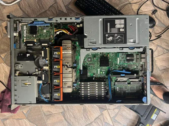 SERVIDOR DELL POWEREDGE 2950 III - SEMINOVO - FUNCIONANDO 