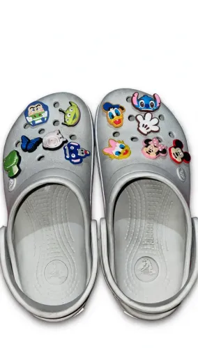 Crocs Original Cinza + 20 Jibbitz Disney - Tam 36 (serve 35)
