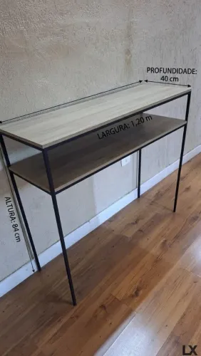 Aparador Estilo Industrial / Mesa de Apoio (Console) - Ferro Preto e Madeira
