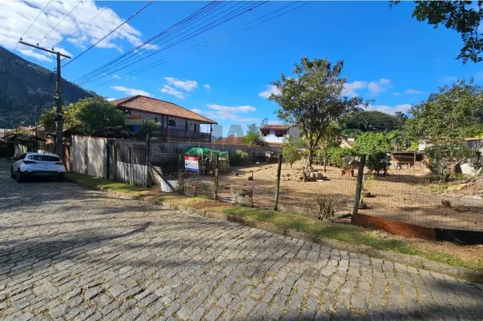 Terreno plano em Nova Friburgo: 648m², Ótima Oportunidade