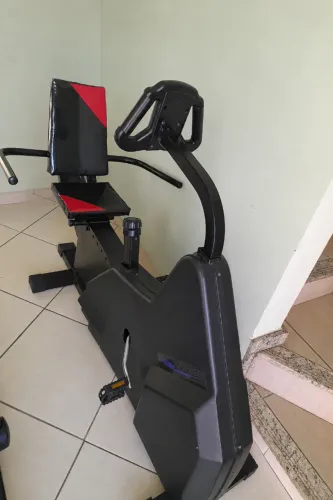 Bicicleta Ergométrica Horizontal Polimet BP-880 ? uso profissional