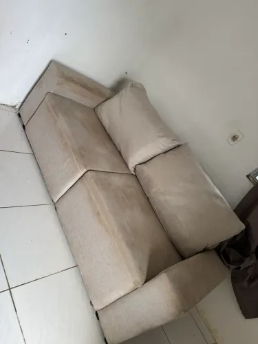 Sofá até 4 lugares em linho