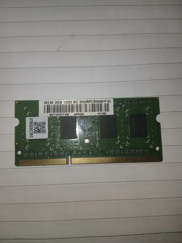 Memória RAM 2GB DDR3