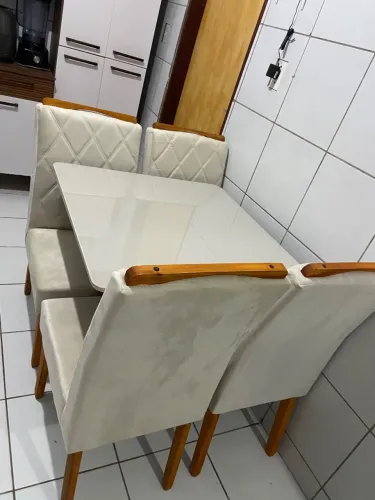 MESA DE JANTAR ?