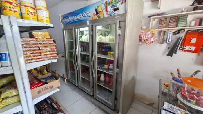Vendo mercado com adega completa 