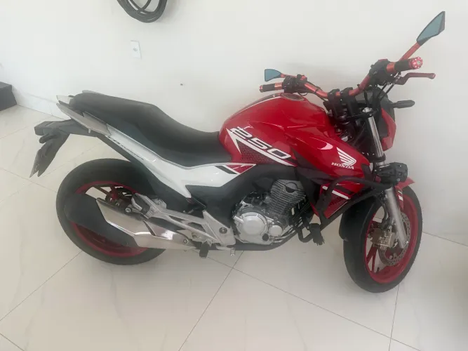 CB Twister 250