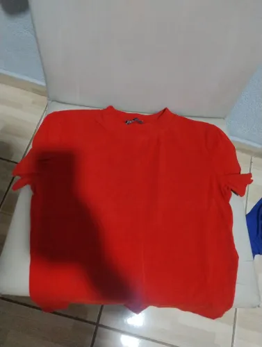 Blusinha marca Zara.
