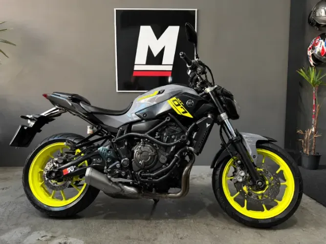 YAMAHA MT-07 ABS 2018 - Moto revisada - Contém acessórios