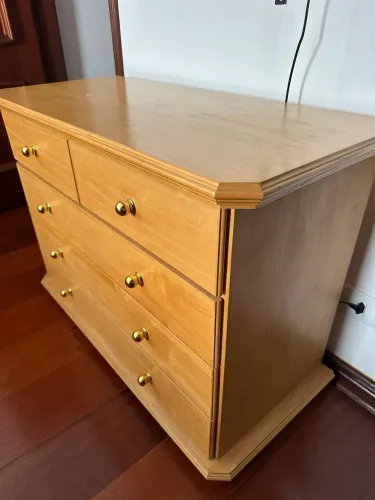 Cômoda/ Armário