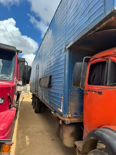 Vendo ou troco caminhao bau 11.50mts
