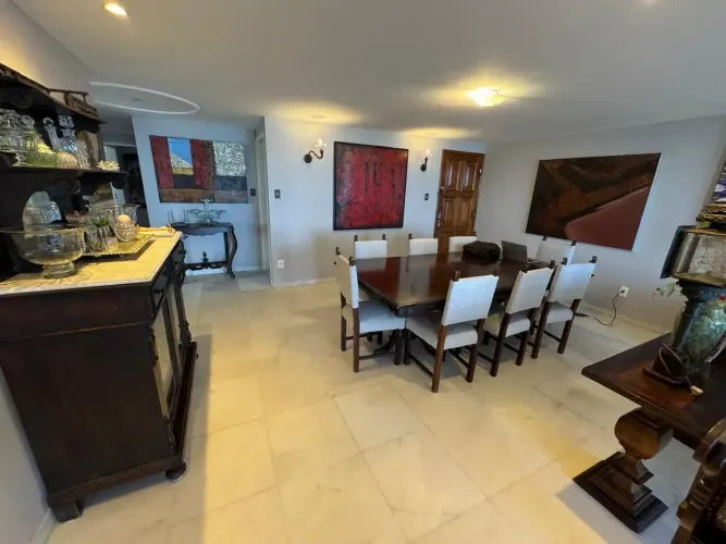 APARTAMENTO 04 QUARTOS SENDO 01 SUÍTE 202m²