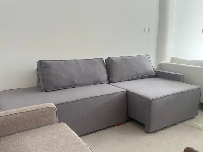Sofá retrátil com chaise